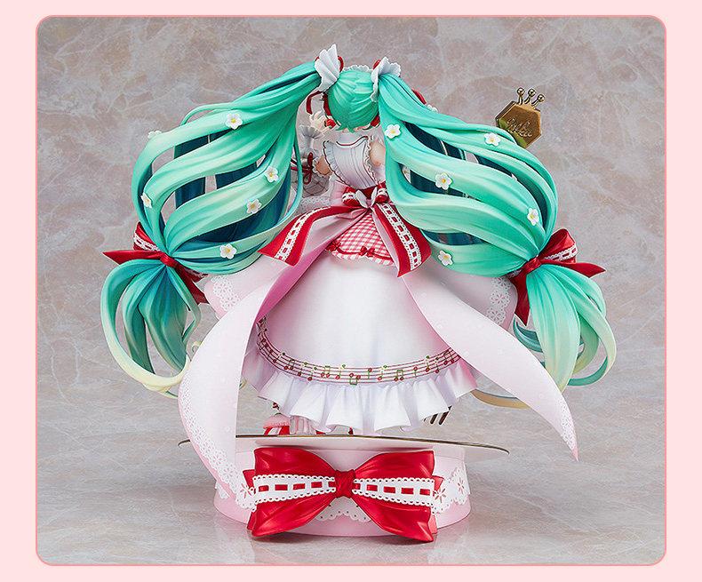 Hatsune Miku GSC 15th Anniversary Ver. Figure 29 cm，Approx. 32 cm Wide, Strawberry Themed, Detailed Sculpt, Collector's Figure, Scale Model