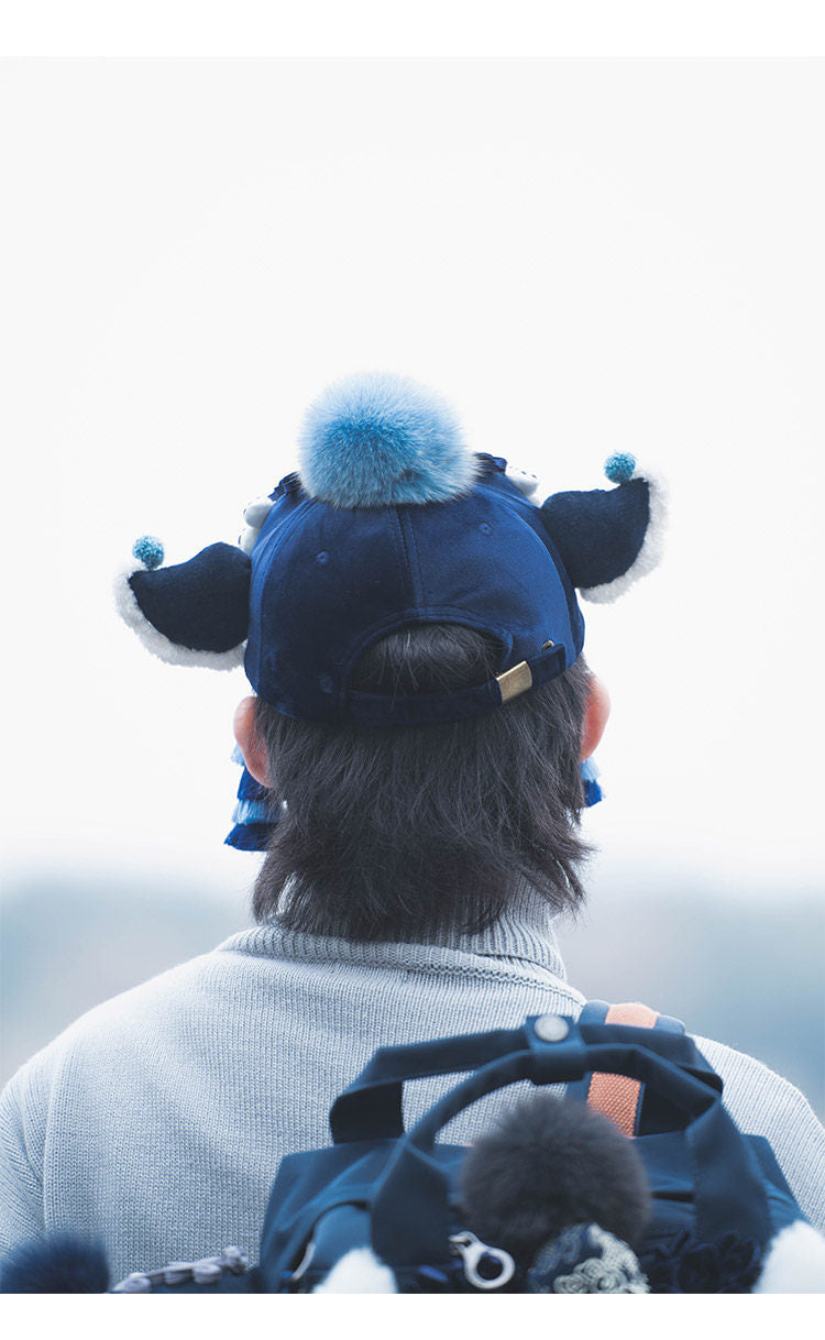 "Awakened Lion" Heritage Baseball Cap - Traditional Folk Art Series，Available in Crimson Red & Deep Sea Blue