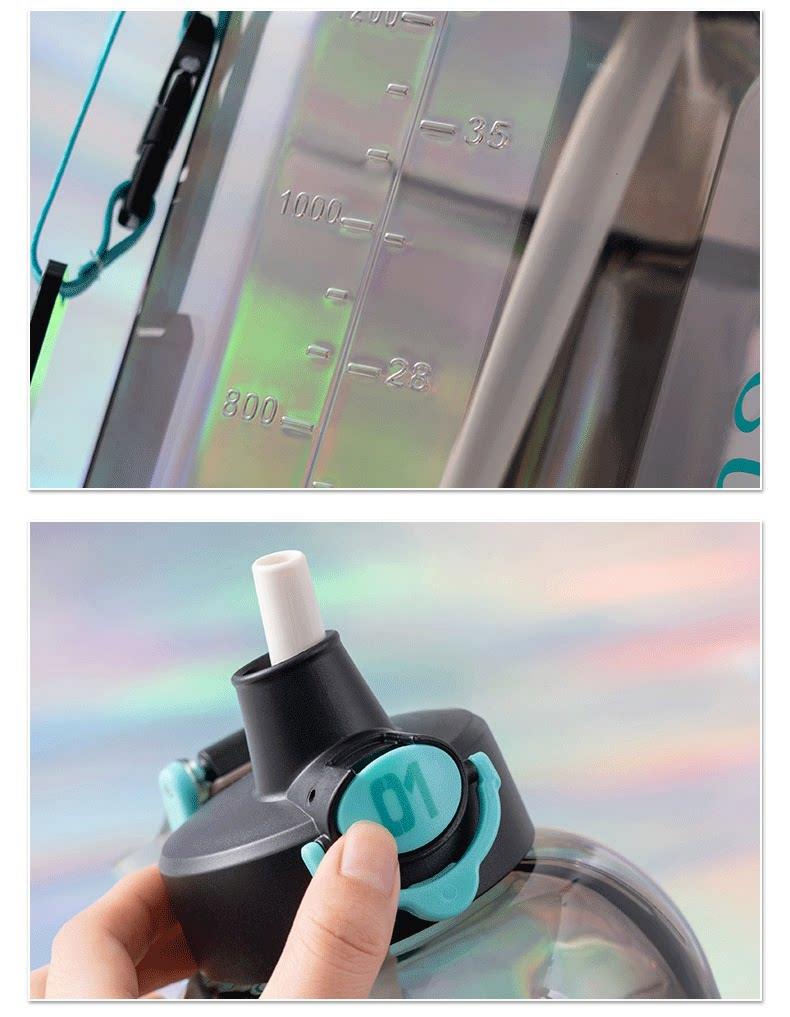 Miku Large Capacity Sports Water Bottle, 1.6L, Portable, with Carabiner Strap