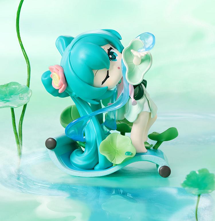 Hatsune Miku Q-Version Desktop Figurines，Mountain River Cloud Sea, Chibi Style, Collectible Series, Themed Characters, Display Figures
